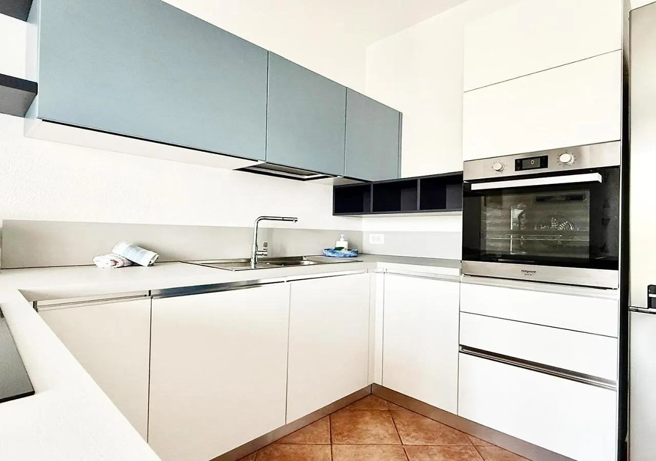 Pgs Immobiliare Srls Gallura Blu Moderno Trilocale Con Parcheggio Privato La Maddalena Apartment La Maddalena (Sassari)